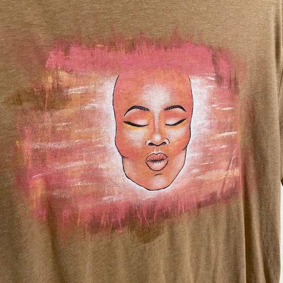 Hand painted tee - Picture 2 of 2